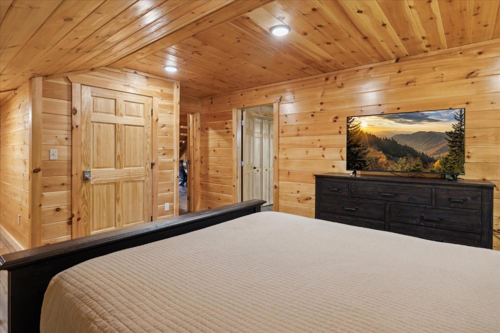 Hot Tub Fire Pit Game Room Theater Easy Access Sleeps 12 - Black Bear Lodge Pigeon Forge Eksteriør bilde